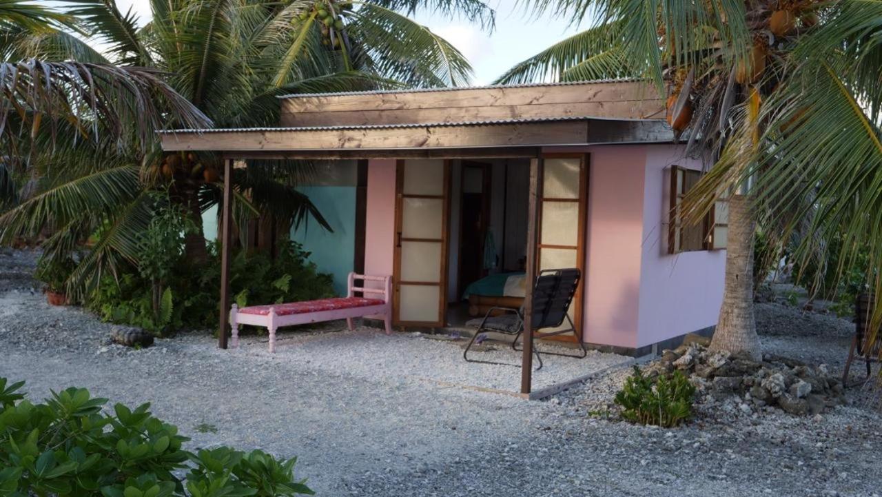 Rangiroa Bliss Hotel Tiputa Exterior photo